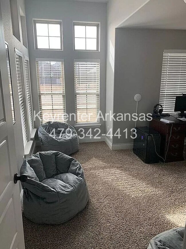 Building Photo - 530 Arkansas Black