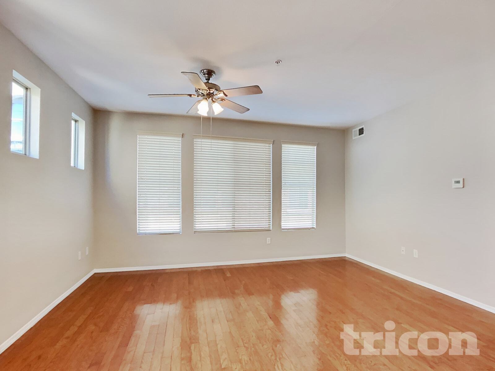 Building Photo - 16825 N 14th St