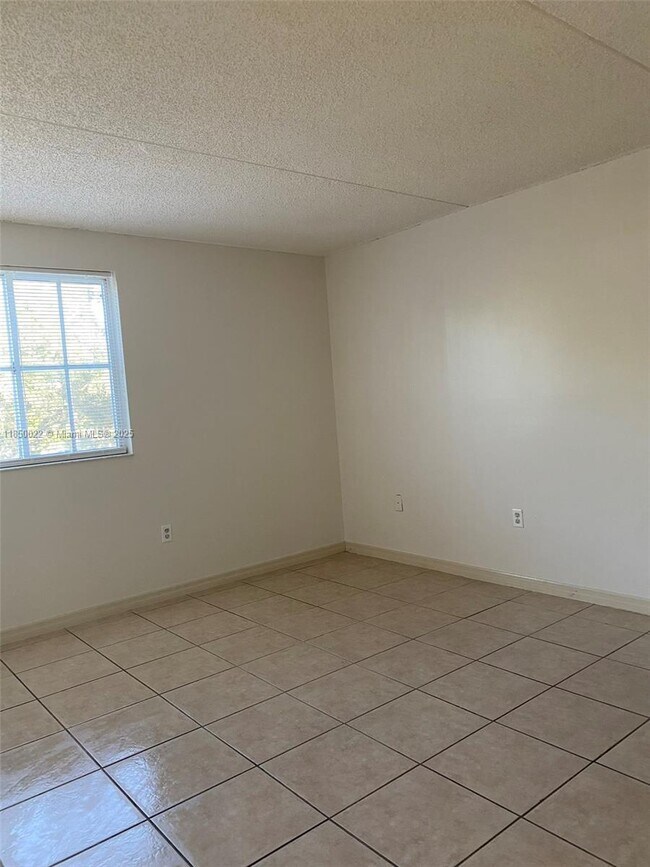 Building Photo - 6195 NW 186th St