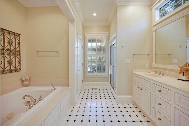 Building Photo - 3482 Luvan Blvd