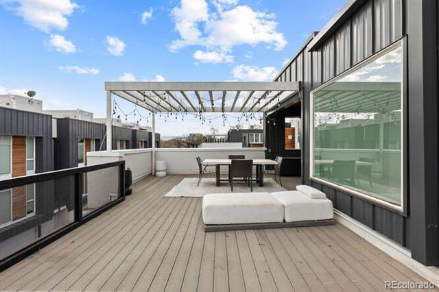 Building Photo - 1711 King St