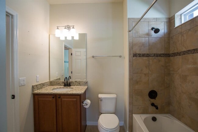 Building Photo - 12105 Breda Ln