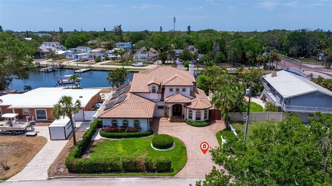 Building Photo - 3931 Pompano Dr SE