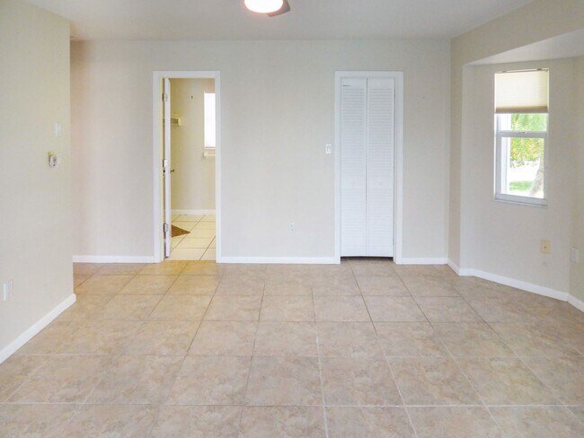 Building Photo - 1438 Sea Fan Dr