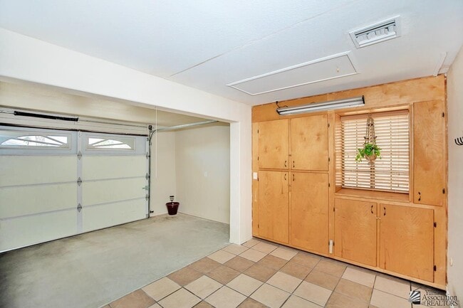 Building Photo - 13644 E 52nd Dr