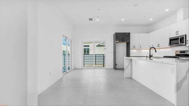 Building Photo - 67670 Buckboard Ln