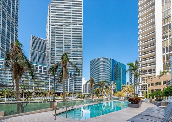 Building Photo - 901 Brickell Key Blvd