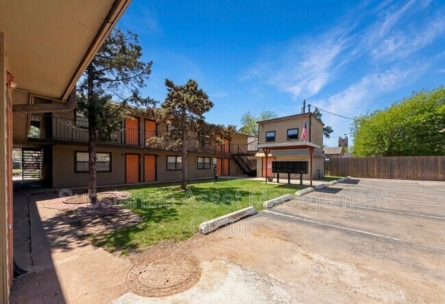 Building Photo - 1430 NW 25th St