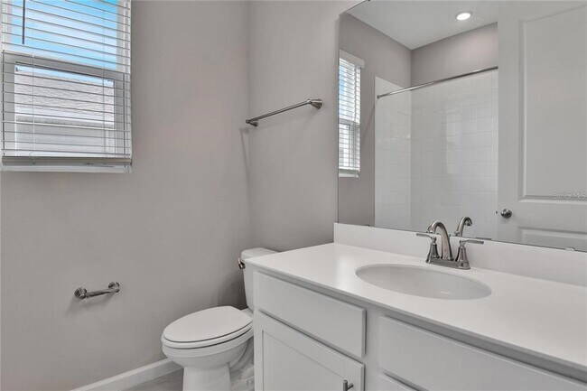 Building Photo - 830 Ballantyne Dr