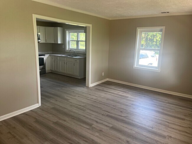 Building Photo - 2140 Lower Brownsville Rd