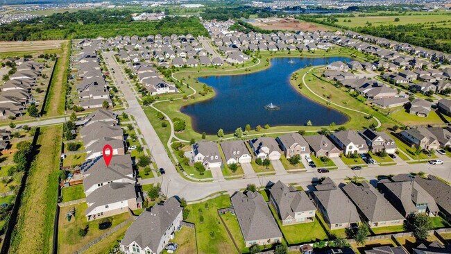 Building Photo - 24111 Golden Fallow Dr