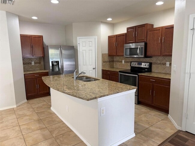 Building Photo - 4723 Somerset Hill Ln