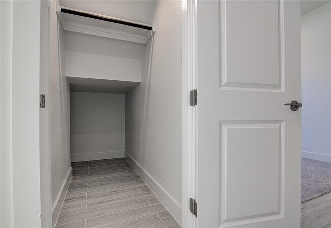 Building Photo - 22300 Lago Lookout Ln