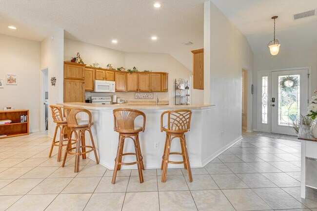 Building Photo - 684 Winifred Way