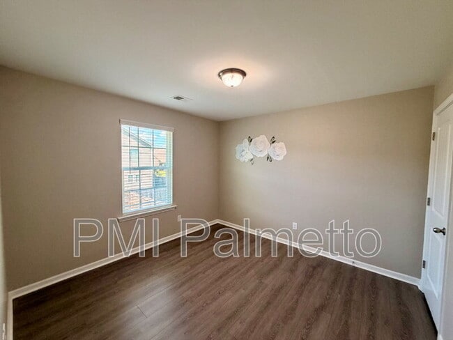 Building Photo - 226 Elsoma Dr