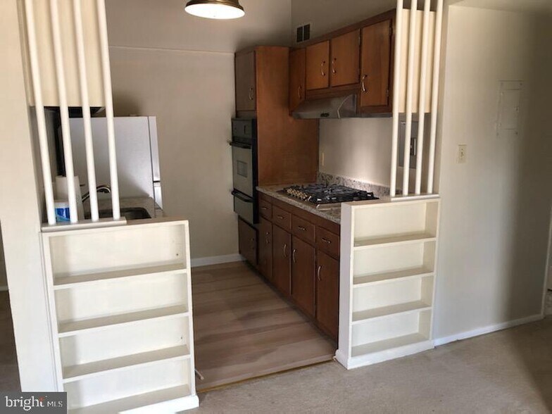 Beautiful kitchen - 4965 Americana Dr