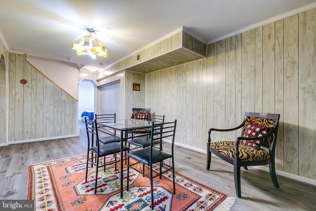 Building Photo - 12400 Bennett Rd