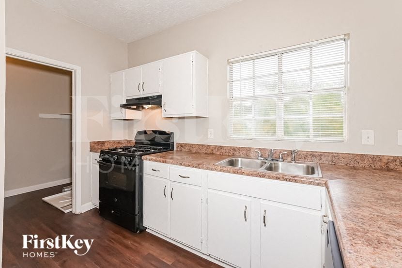 Building Photo - 6301 Marbut Farms Trail