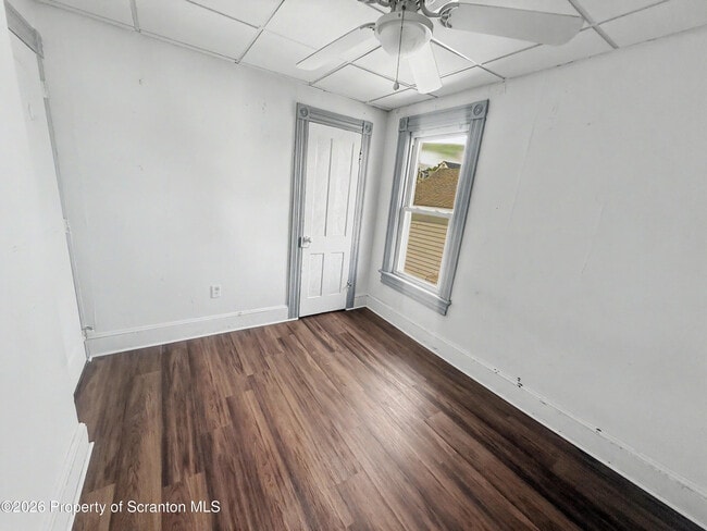 Building Photo - 516 4th St