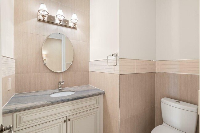 Building Photo - 3000 N Hwy A1A