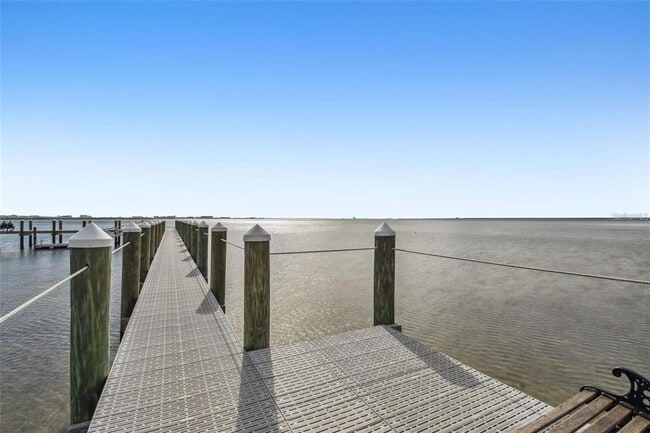 Building Photo - 4304 Bay Club Cir