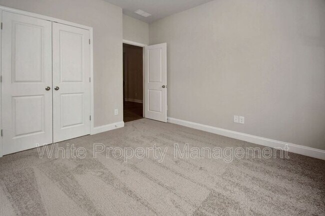 Building Photo - 5914 Ardrey Kell Rd