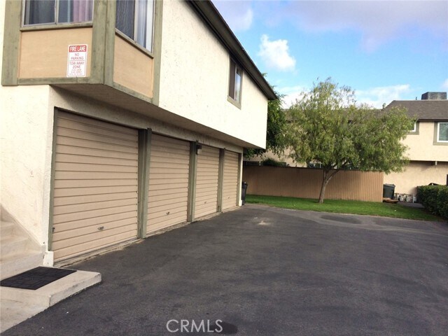 Building Photo - 1124 S Dover Cir