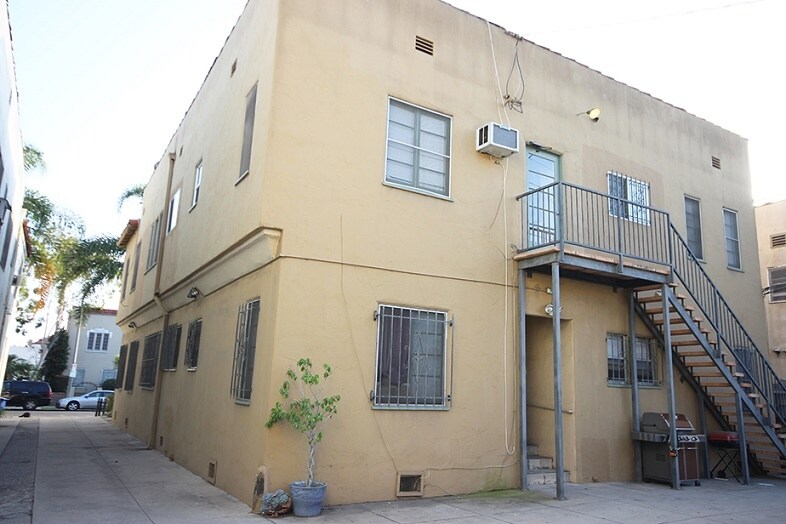 Building Photo - 6125 Orange St