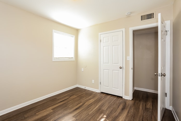 Building Photo - 6916 Jack Horner Ln