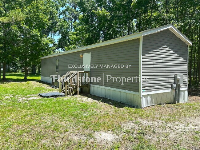 Primary Photo - 6351 Dunn Ave