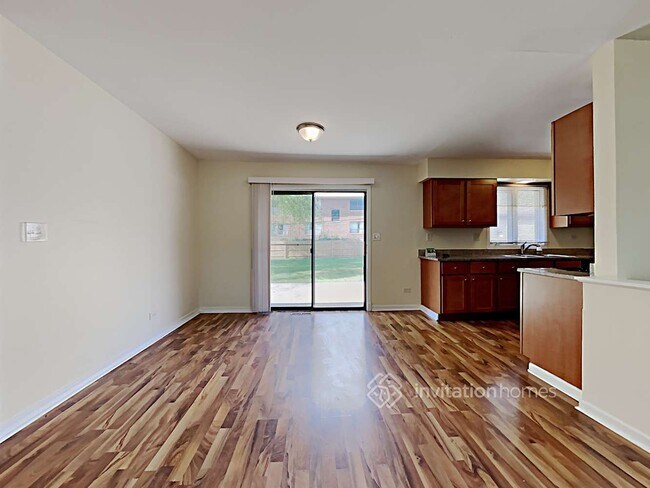 Building Photo - 334 Martin Dr