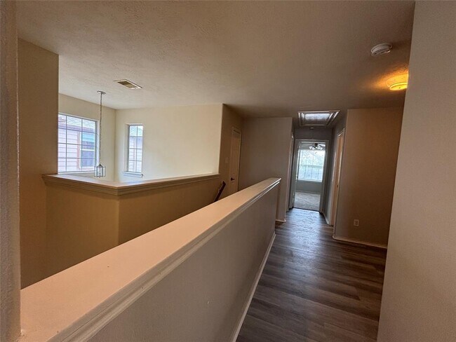 Building Photo - 2710 Maybrook Hollow Ln