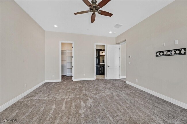 Building Photo - 5790 Aspen Falls Cir