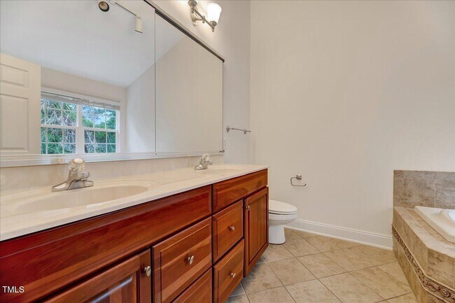 Building Photo - 9410 Harvest Acres Ct