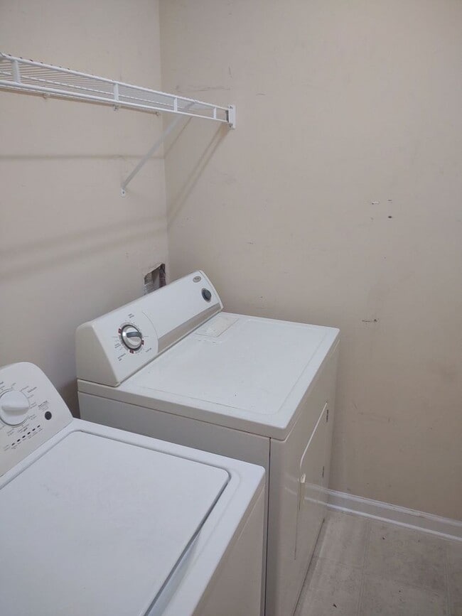 Building Photo - MOVE-IN SPECIAL: Half Off First Month + NO Admin Fees + NO App Fees!