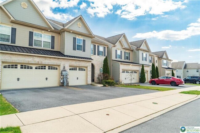 Building Photo - 5136 Dogwood Trail