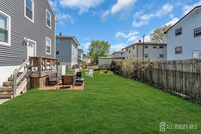 Building Photo - 36 Van Buren Ave