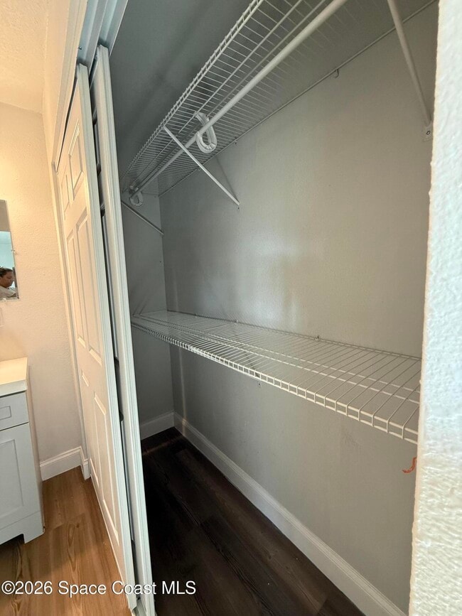 Building Photo - 1465 Malibu Cir NE