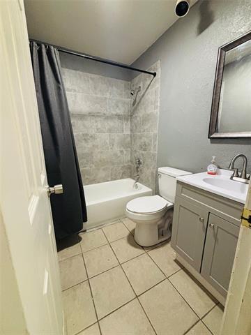 Building Photo - 4601 Tarry Dr