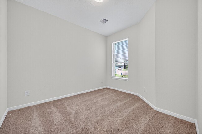 Building Photo - 7515 Sunlit Hbr Dr