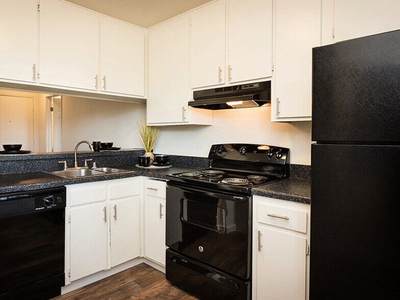 Primary Photo - Elan Mesa Lofts