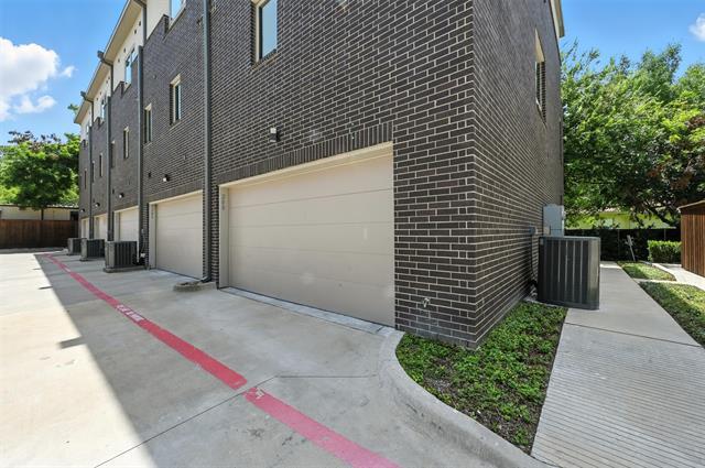 Building Photo - 2620 Valley View Ln