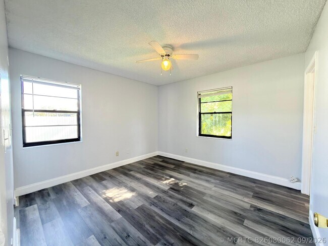 Building Photo - 4885 Badger Rd