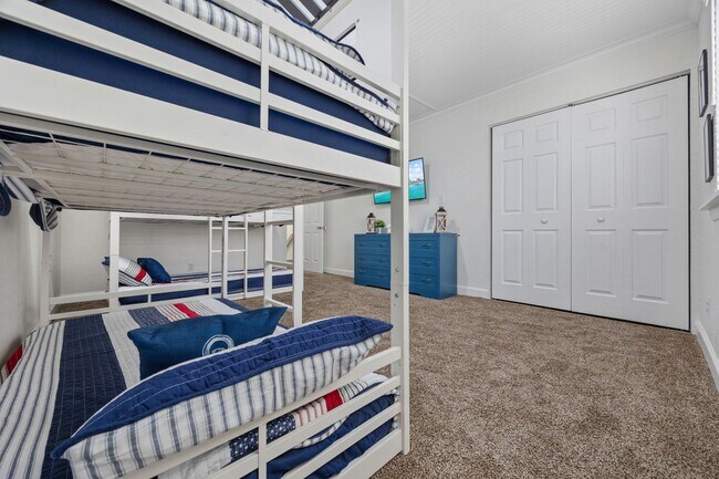 Building Photo - All Inclusive Seasonal Rental Available Oc...