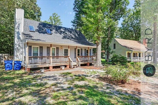 Building Photo - 5961 Sara Kay Dr
