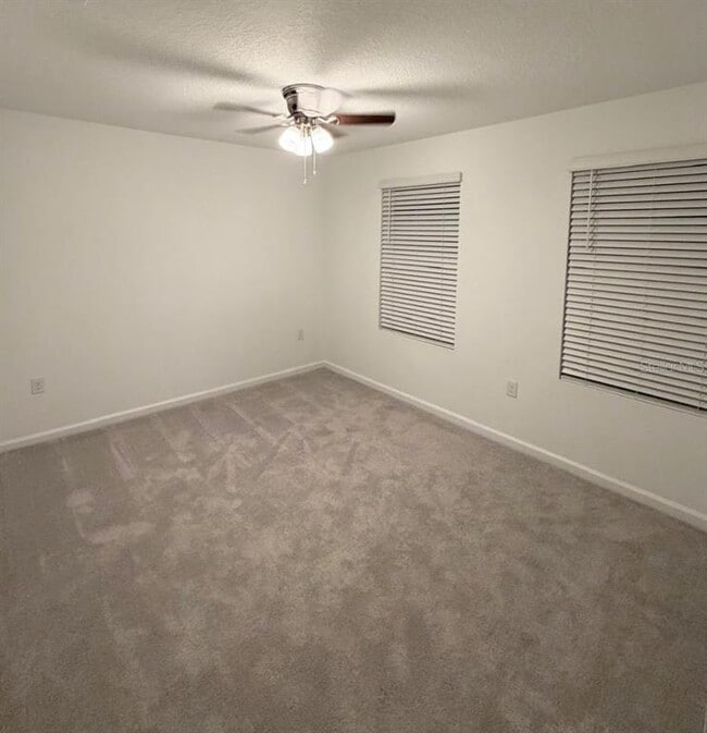 Building Photo - 2215 Green Valley St