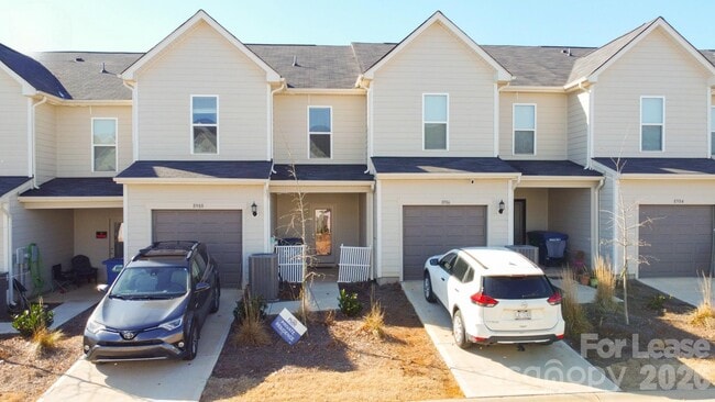 Building Photo - 8988 Clayton Aly