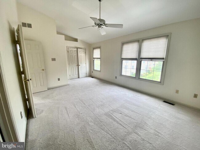 Building Photo - 107 Steven Ln