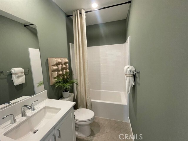 Building Photo - 1184 Silver wood Way