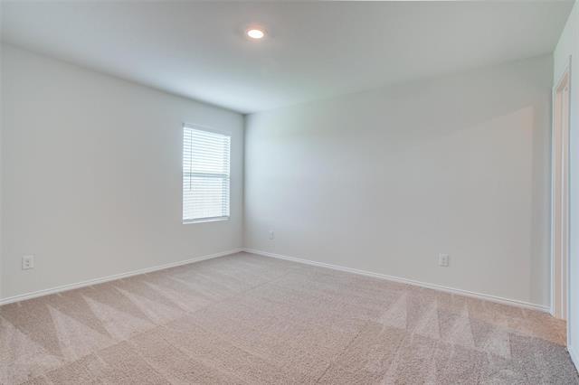 Building Photo - 1809 River Xing Dr